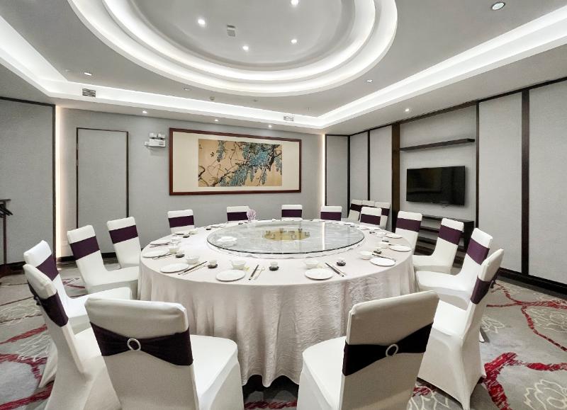 Guangdong Hotel (Sheng Fu) image
