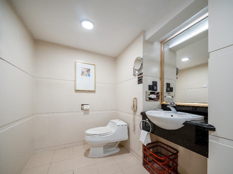 Guangdong Hotel (Sheng Fu) image
