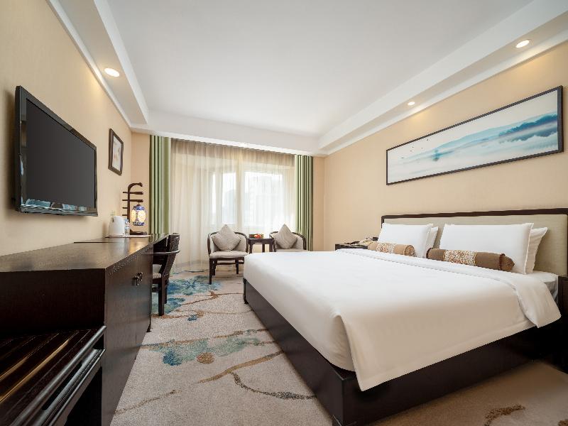 Guangdong Hotel (Sheng Fu) image
