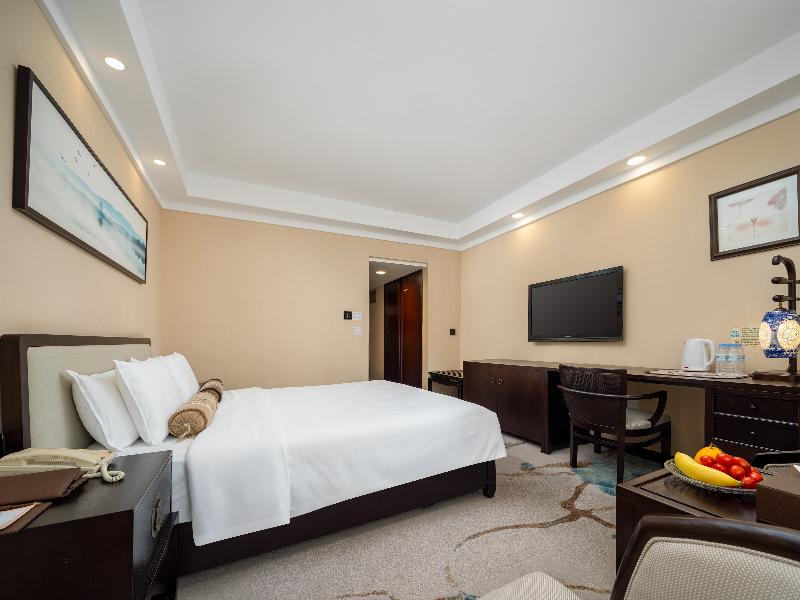 Guangdong Hotel (Sheng Fu) image