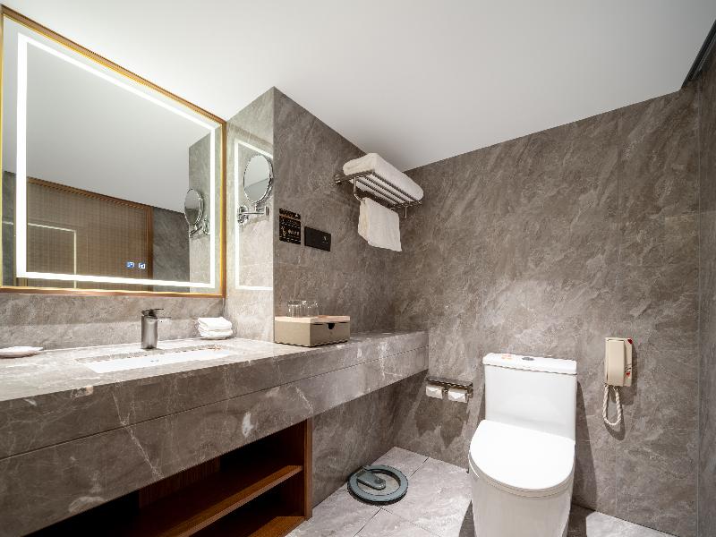 Guangdong Hotel (Sheng Fu) image