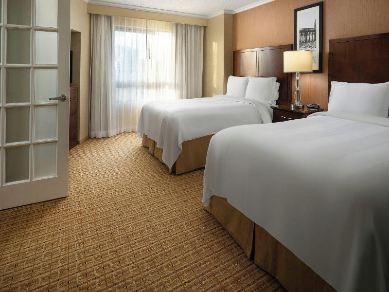 Newport Beach Marriott Bayview image