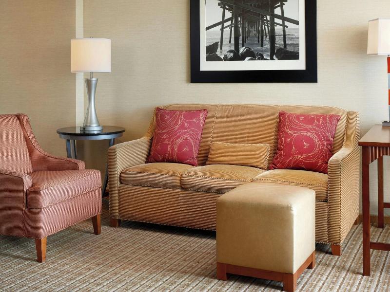 Newport Beach Marriott Bayview image