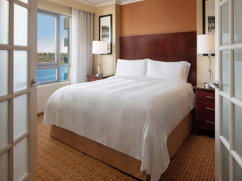 Newport Beach Marriott Bayview image