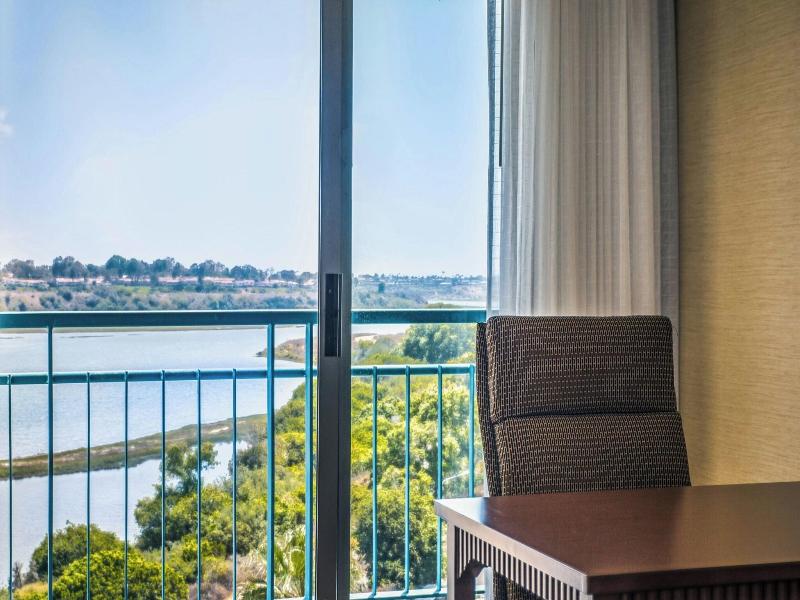 Newport Beach Marriott Bayview image