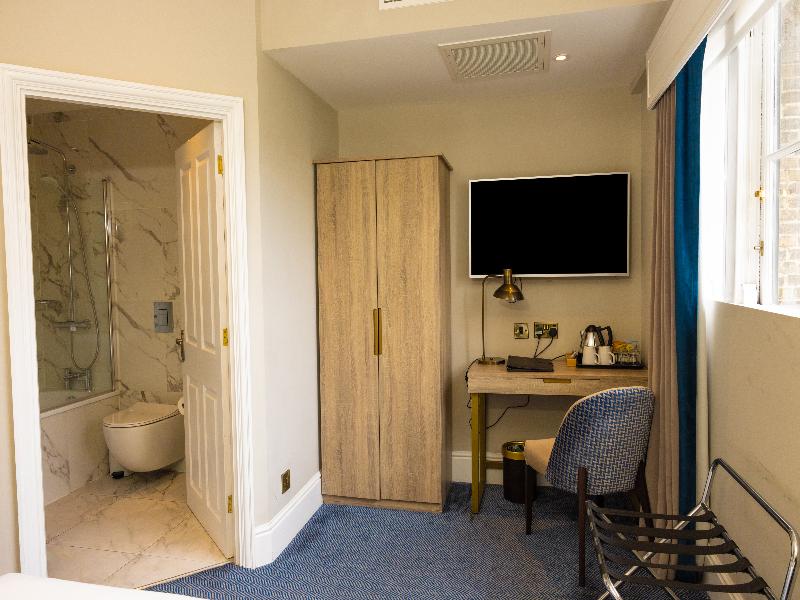 Dover Marina Hotel & Spa, Tapestry Collection image