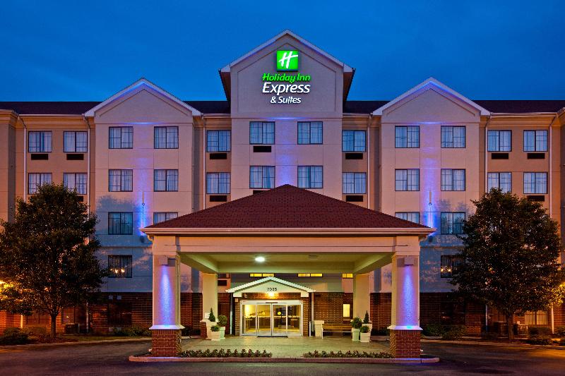 Holiday Inn and Suites Express Indianapolis East