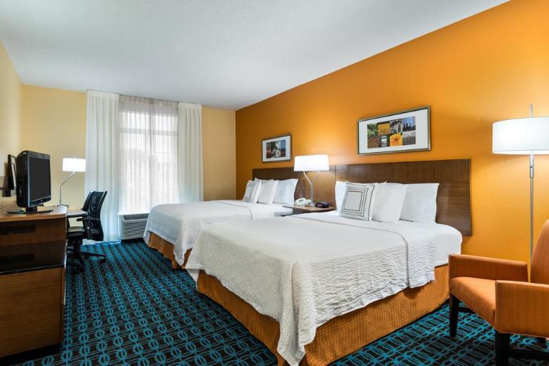 Fairfield Inn AND Suites Clearwater