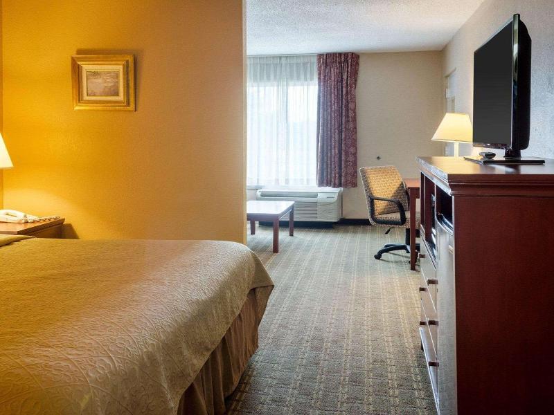Quality Inn Louisville image