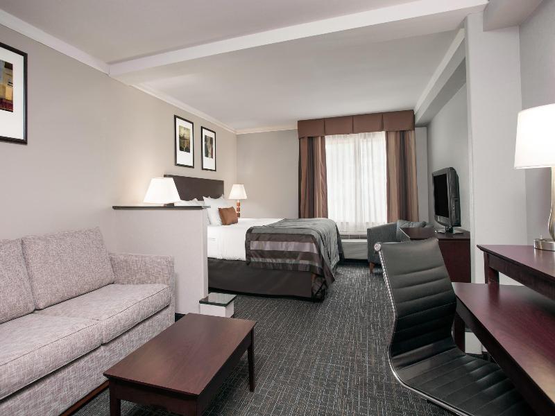 Wingate by Wyndham Athens Near Downtown image