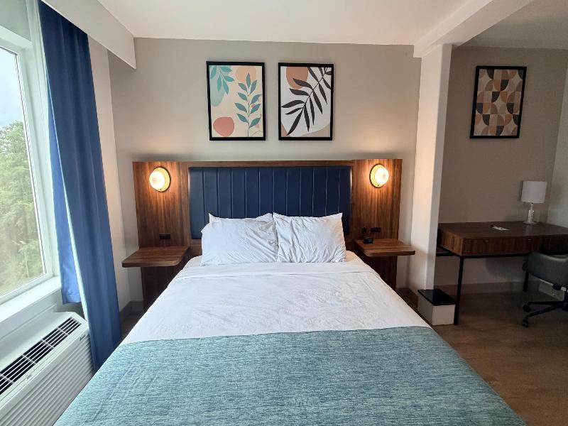 Wingate by Wyndham Athens Near Downtown image