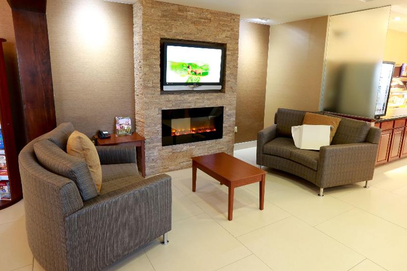 Holiday Inn Express & Suites West Chester By IHG image