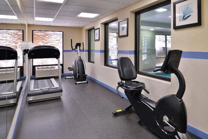 Holiday Inn Express & Suites West Chester By IHG image