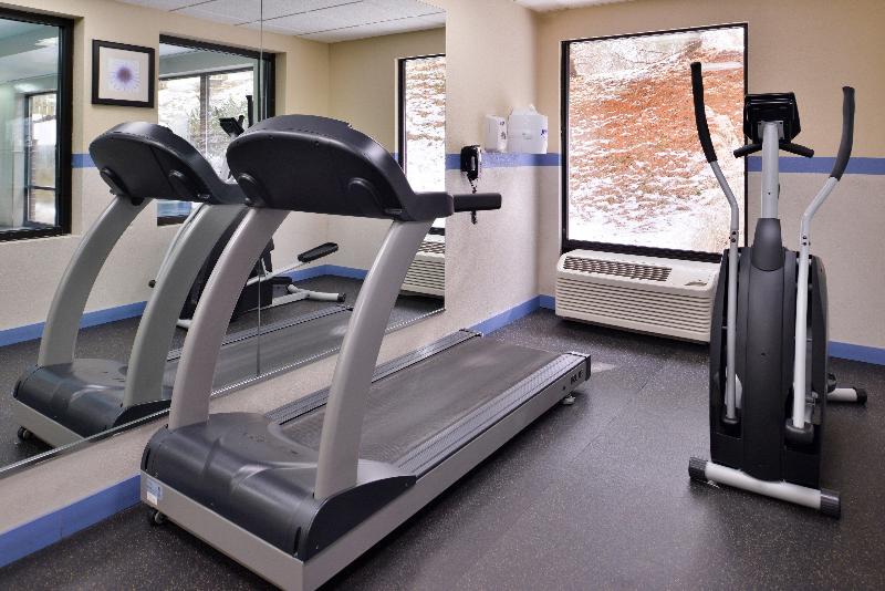 Holiday Inn Express & Suites West Chester By IHG image