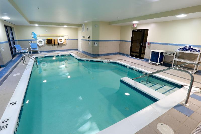 Holiday Inn Express & Suites West Chester By IHG image
