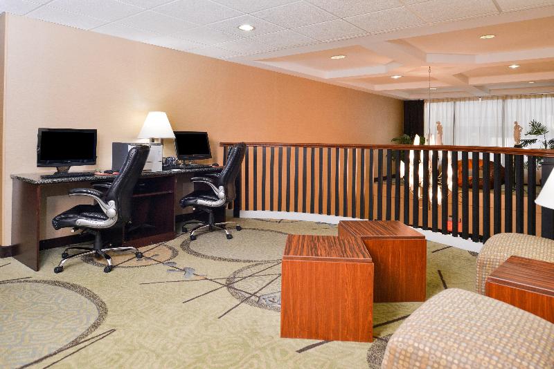 Holiday Inn Express & Suites West Chester By IHG image