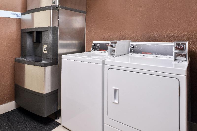 Holiday Inn Express & Suites West Chester By IHG image
