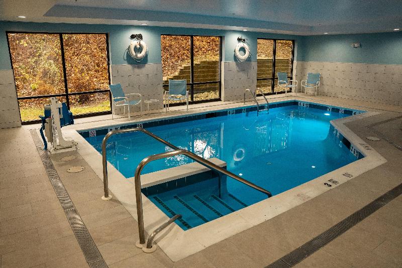Holiday Inn Express & Suites West Chester By IHG image
