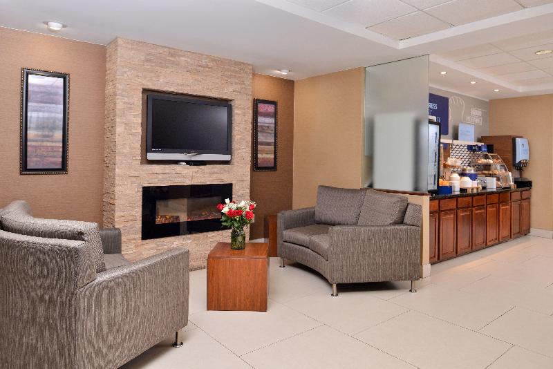 Holiday Inn Express & Suites West Chester By IHG image