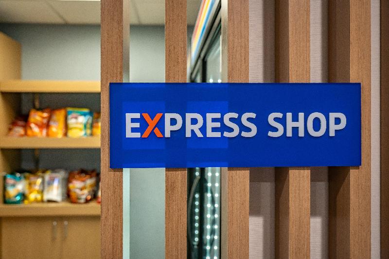Holiday Inn Express & Suites West Chester By IHG image