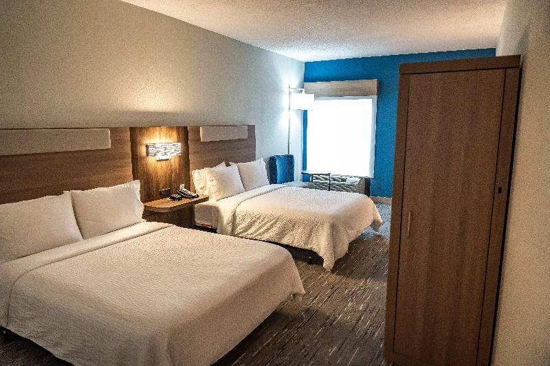 Holiday Inn Express & Suites West Chester By IHG image