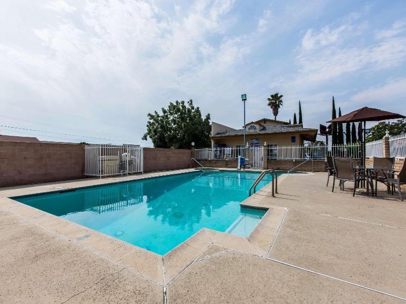 Rodeway Inn Beaumont I-10 image