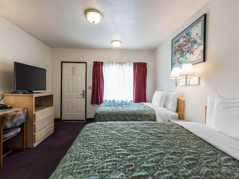 Rodeway Inn Beaumont I-10 image