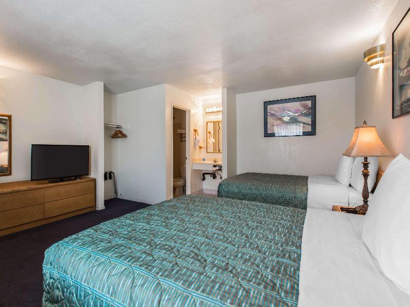Rodeway Inn Beaumont I-10 image