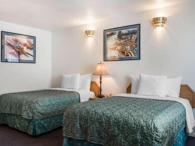 Rodeway Inn Beaumont I-10 image