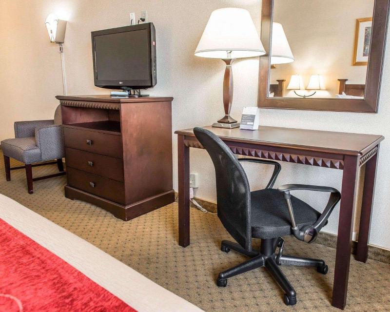 Comfort Inn Somerset image