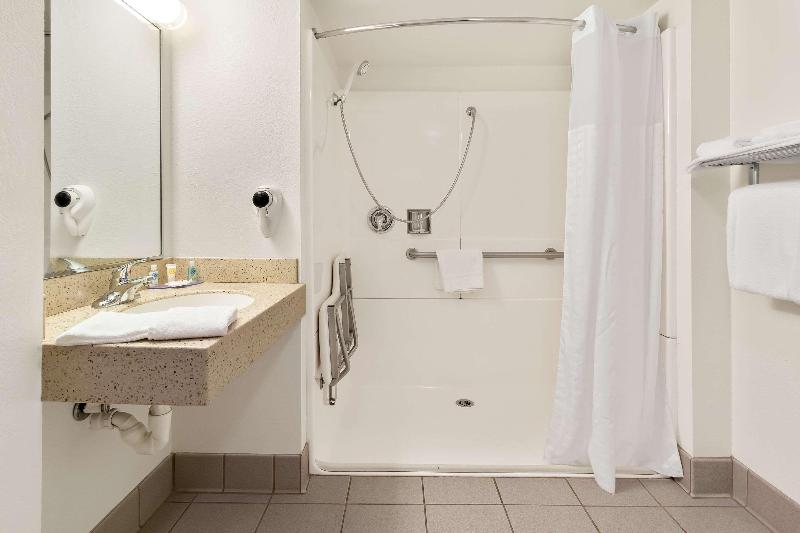 Comfort Inn Somerset image