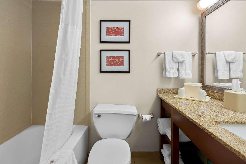 Comfort Inn Somerset image
