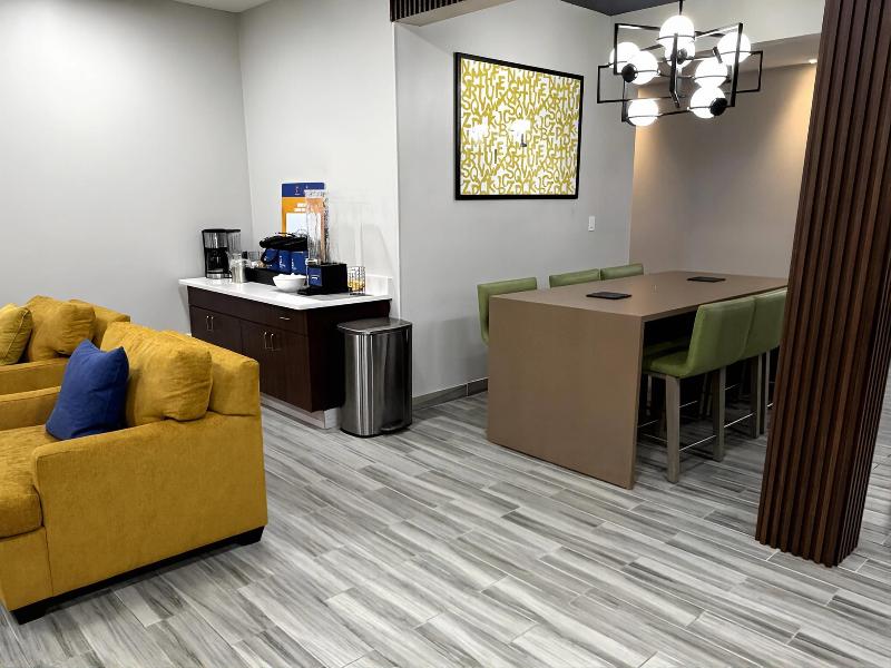Halsted Inn And Suites Harvey - Chicago Southland image