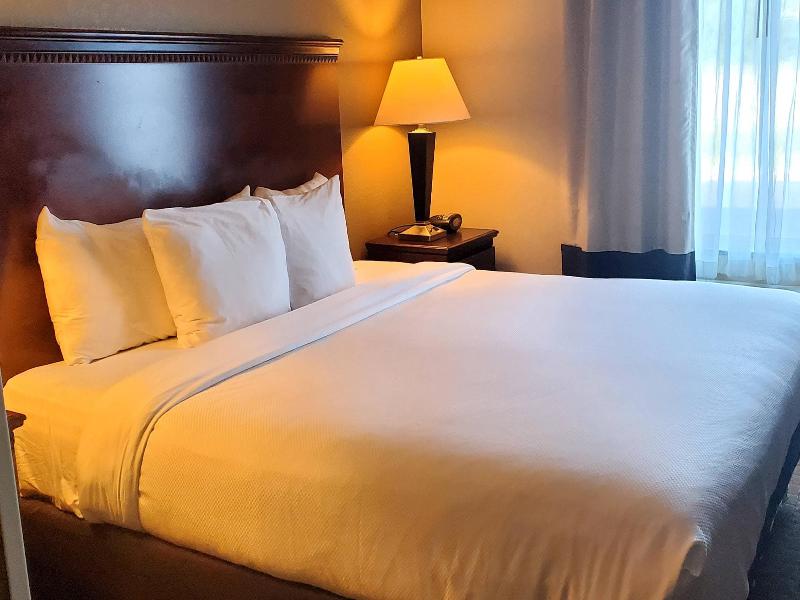 Comfort Suites Biloxi - Ocean Springs image