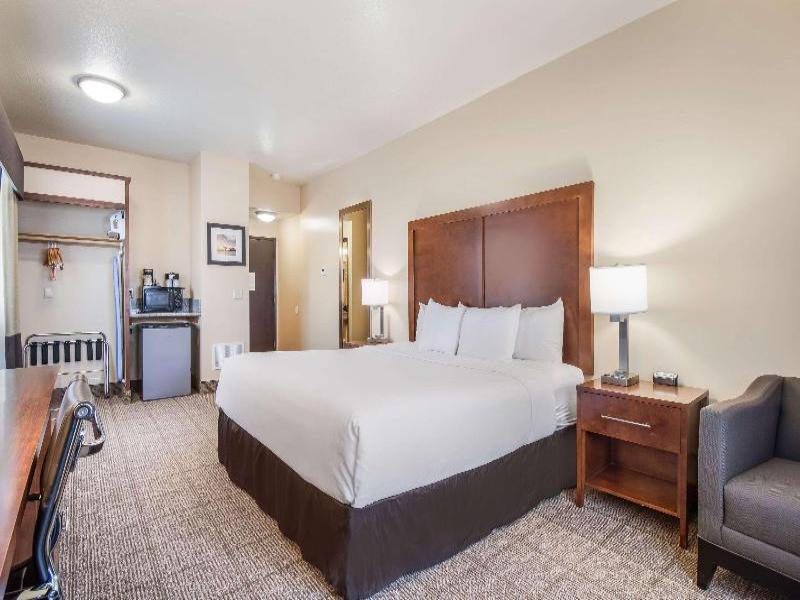 Comfort Inn Newport Beach Oregon image