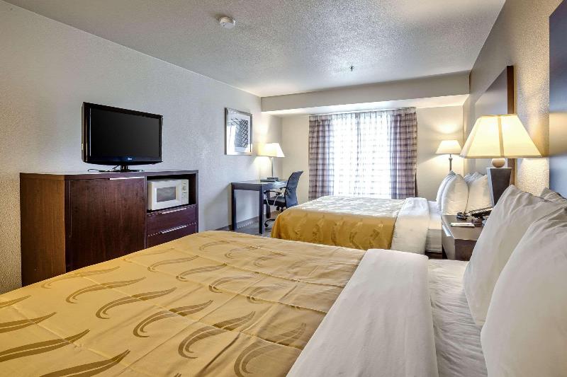 Quality Inn Near Six Flags Discovery Kingdom-Napa image
