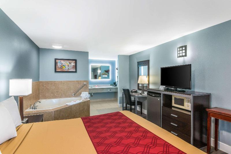 Econo Lodge Hesperia - Victorville I-15 image