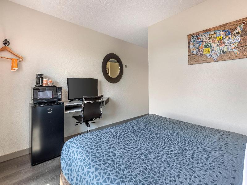 Garner Hotel Greenville East by IHG image