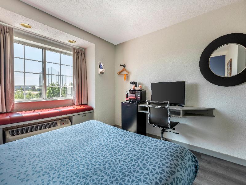 Garner Hotel Greenville East by IHG image