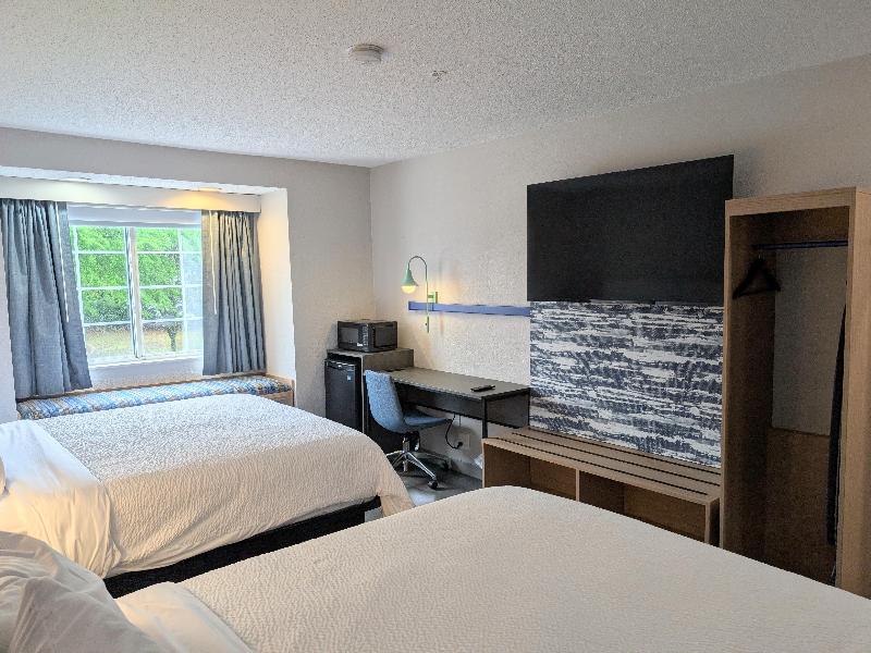 Garner Hotel Greenville East by IHG image