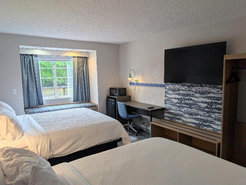 Garner Hotel Greenville East by IHG image