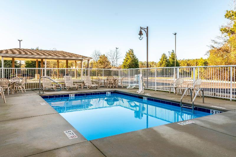 Suburban Extended Stay Hotel Camp Lejeune image