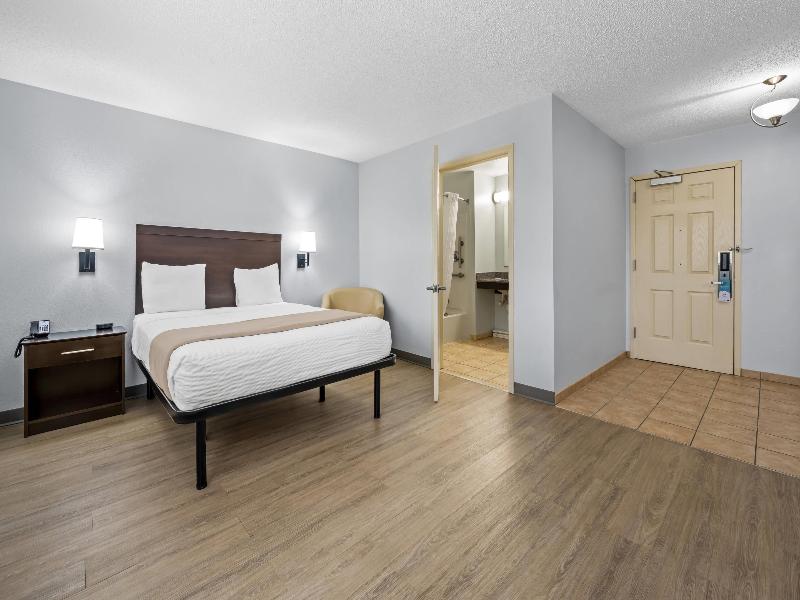 Suburban Extended Stay Hotel Camp Lejeune image