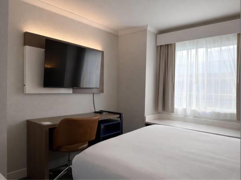 Quality Inn & Suites Santa Rosa image