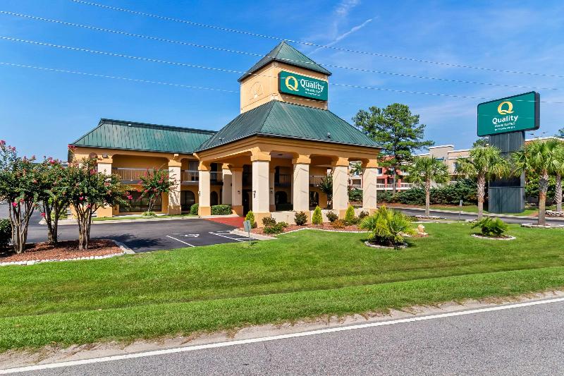 Quality Inn & Suites Civic Center image