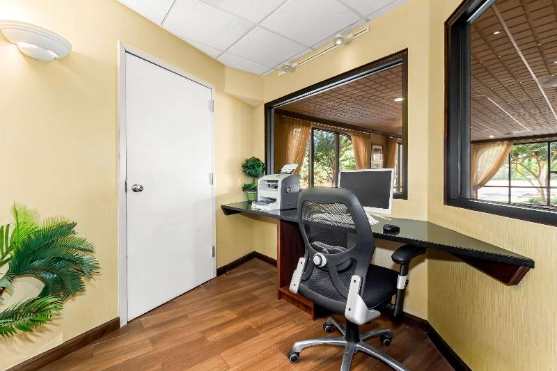 Quality Inn & Suites Civic Center image