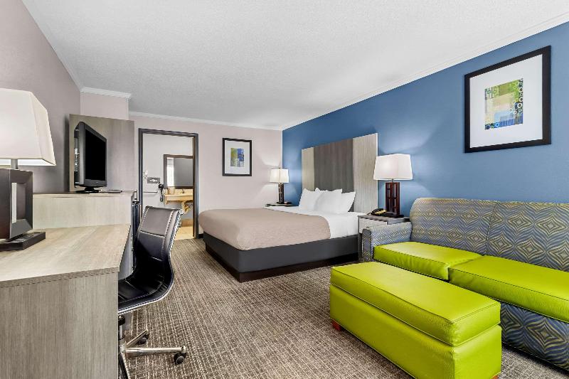 Quality Inn & Suites Civic Center image