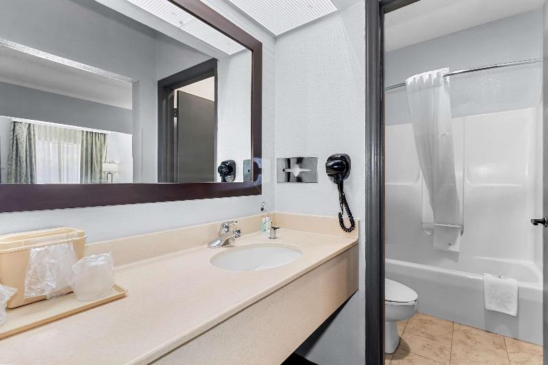 Quality Inn & Suites Civic Center image