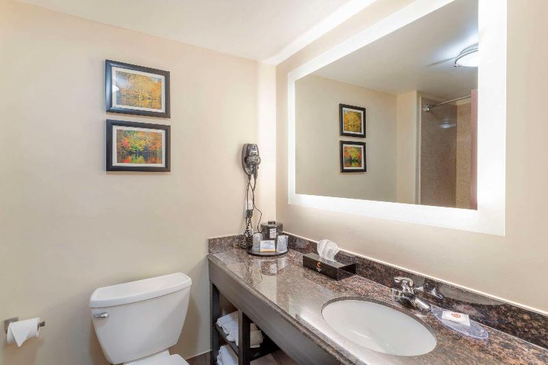 Comfort Inn Orange Area image