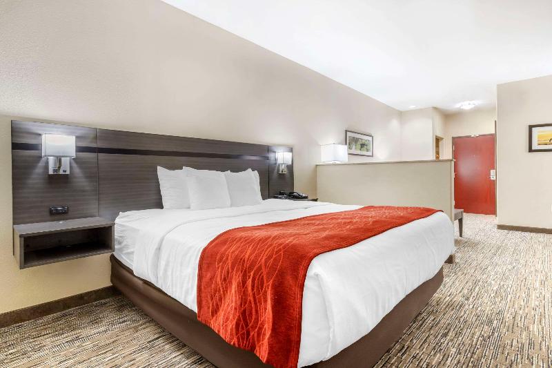 Comfort Inn Orange Area image